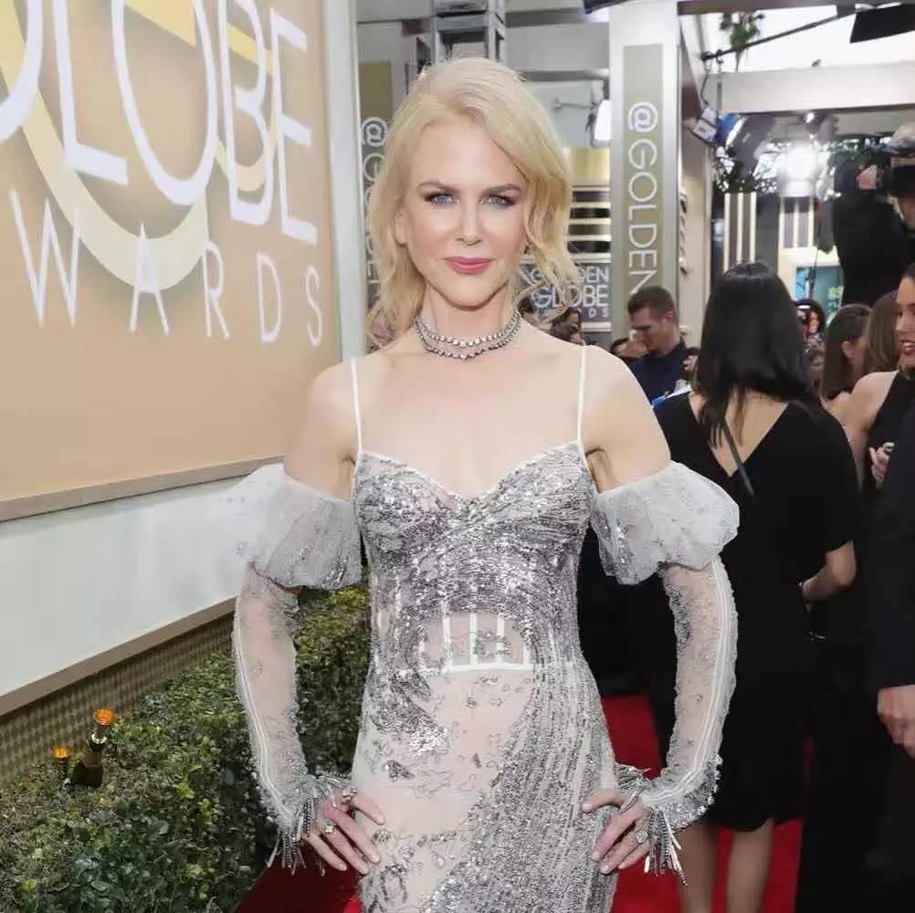 我的化妆包里面有什么,我的化妆包完整版