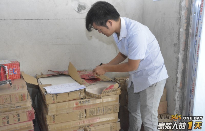 他拒绝业主抛出高薪去美国做工程监理的邀约，而是选择回北海