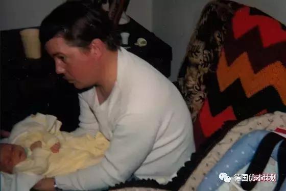 她是世界最牛变性人，*诺斯**登的前辈，奥巴马最后一刻为她发特赦令