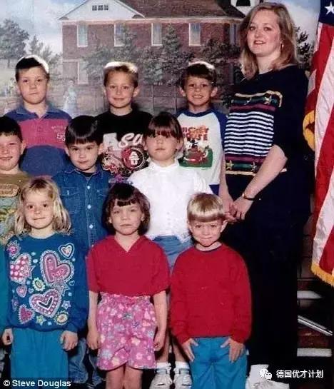 她是世界最牛变性人，*诺斯**登的前辈，奥巴马最后一刻为她发特赦令