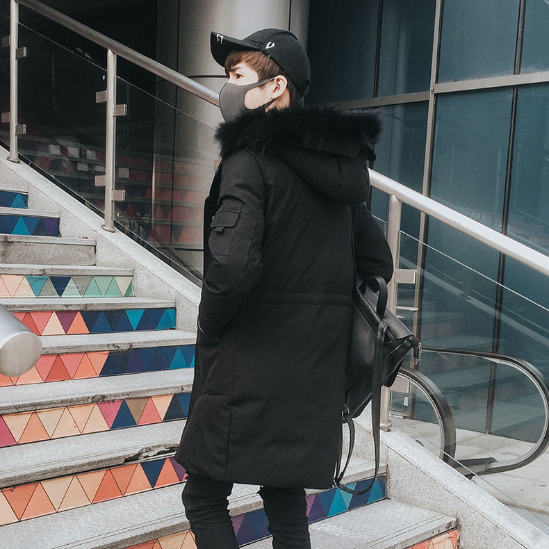 男人一定要有一件厚的羽绒服,什么羽绒服适合年轻男人