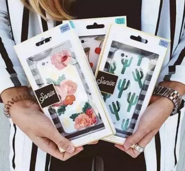 刘亦菲孙俪同款帽子,杨幂孙俪同款卫衣