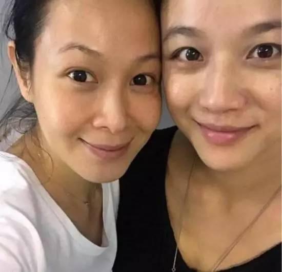 郑爽鹿晗王菲,圈内出门不化妆的清流们,看起来很路人又如何?