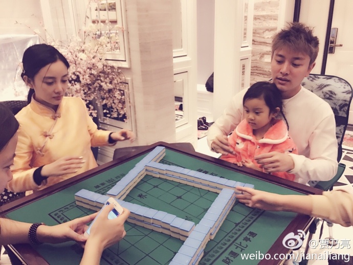 安吉考拉的视频,安吉考拉海边度假