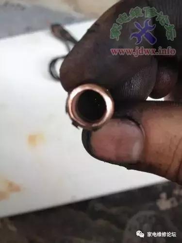 空调总是跳到电辅热是怎么回事,空调辅热乱跳怎么解决