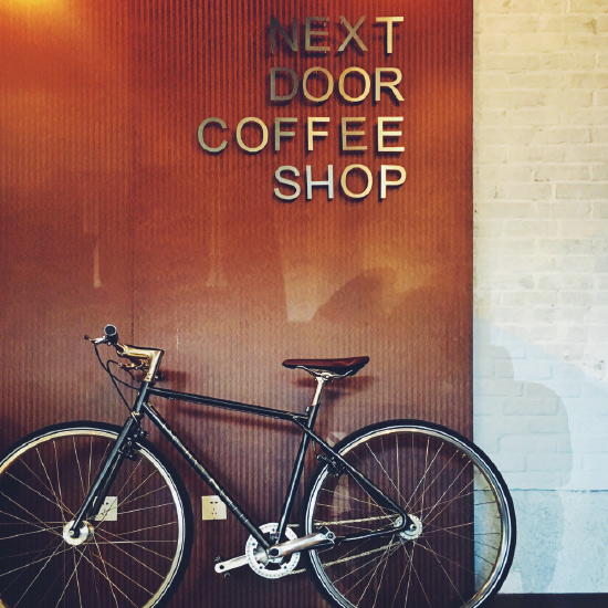 藏身咖啡厅避霾无需远行