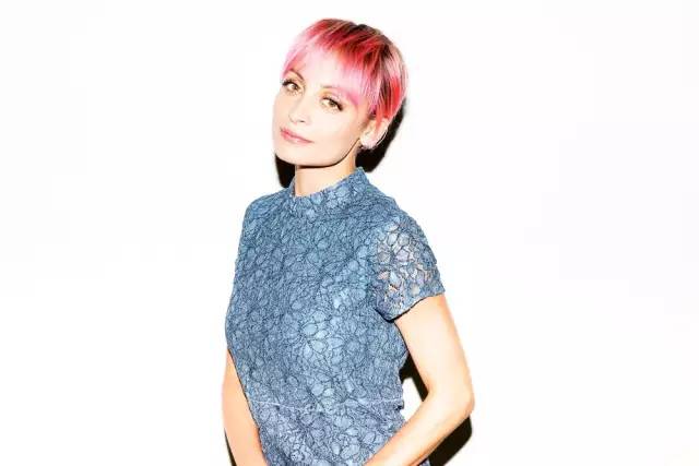 深夜东西｜155的土肥圆不仅瘦成了mini版，竟然还成了带货女王？她才是现实版变形计女主