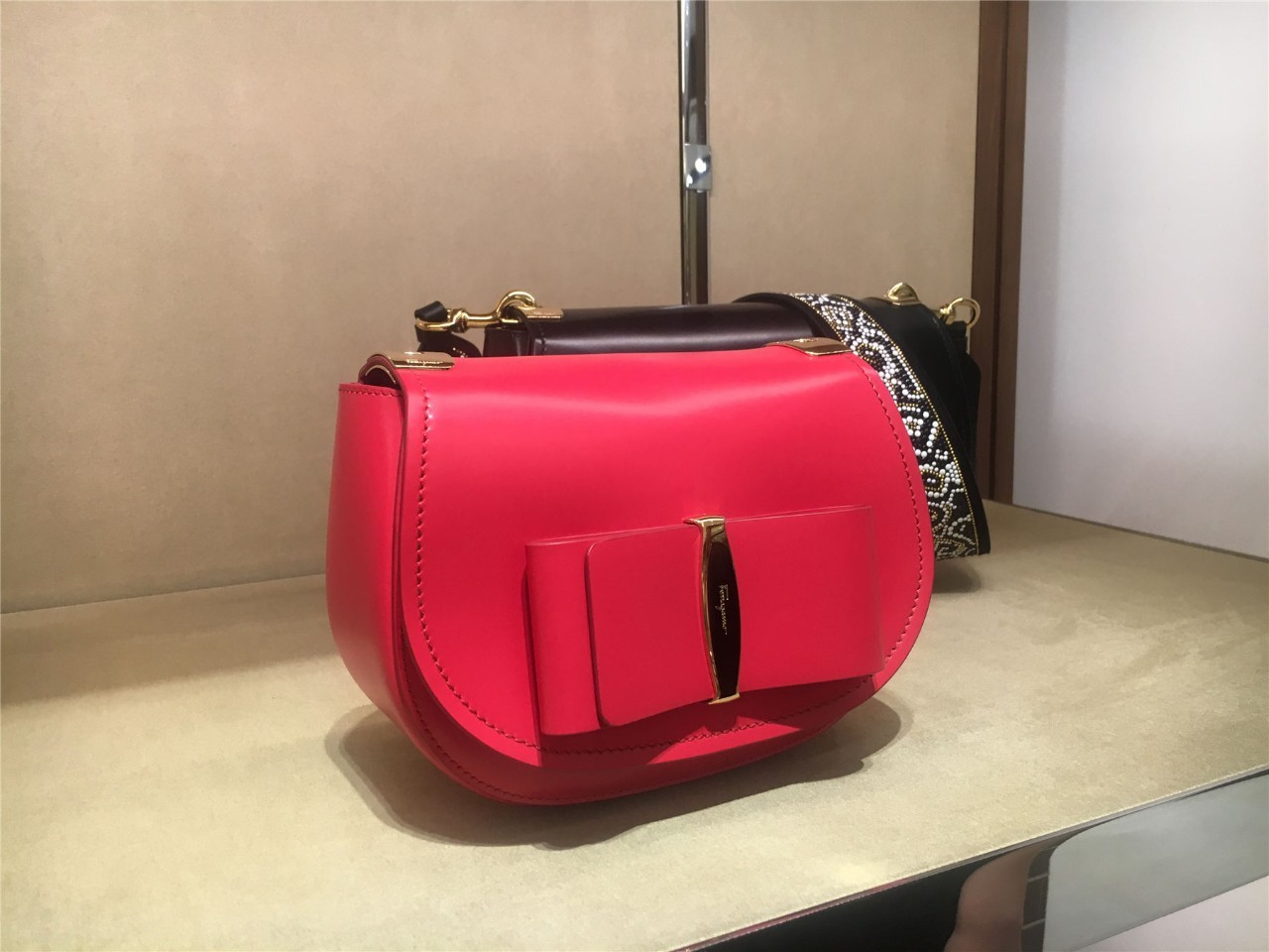 还在满大街集五福？杭州AR实景红包主战场在这里！2000个现金大红包扫个够！