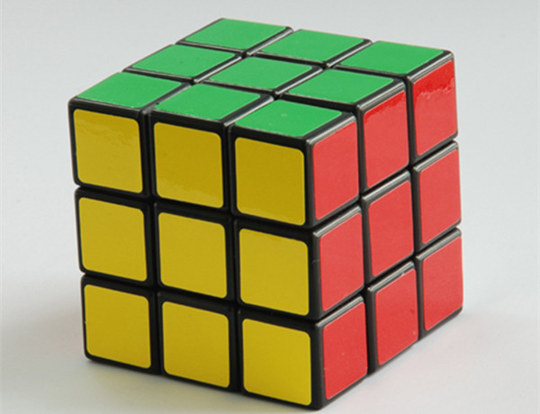 看了这些鬼畜级别的魔方，你还敢说自己会玩魔方么？