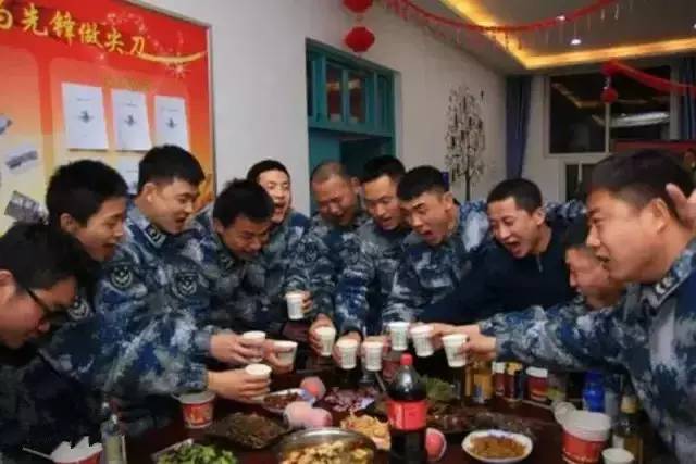 军营里的专属年味儿,走进军营感受浓浓年味儿