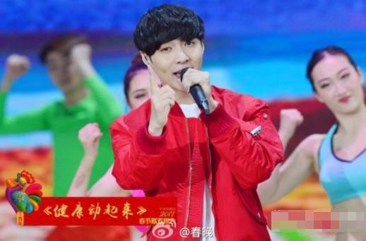 刘涛率五美和杨幂、关晓彤比美？贾乃亮穿工作服？实力教学红衣服的吓人72招式！