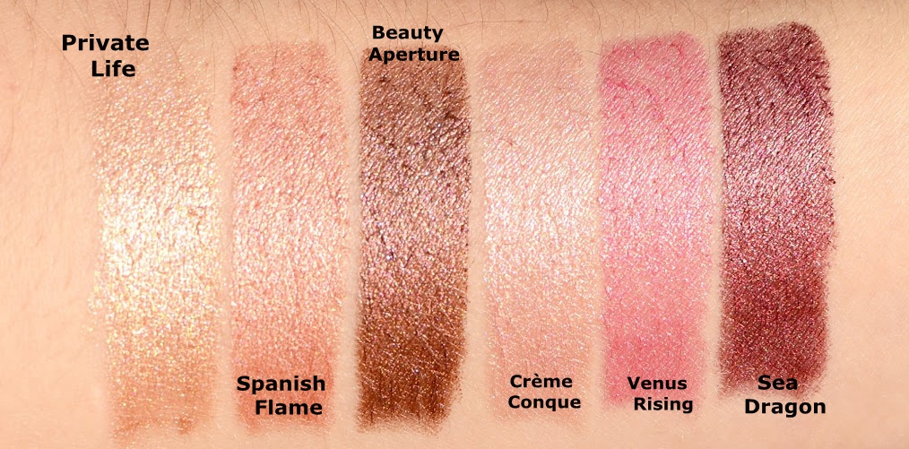 草木绿妆适合什么色,草木绿跟静谧蓝哪个色好看