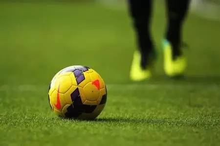 踢足球能给你带来什么,踢足球能让我们学到了什么