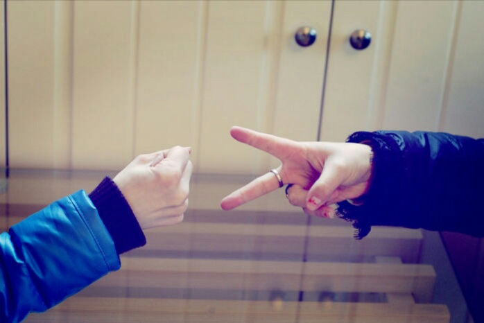 剪刀石头布的小说,石头剪刀布我爱你