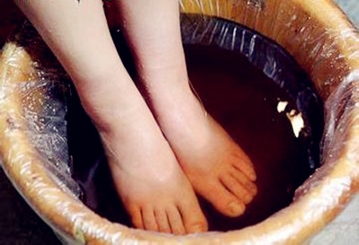 小腿胀痛怀疑是血栓怎么防治,站久后小腿胀是不是有血栓