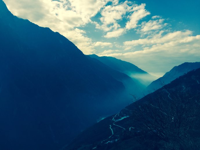 行走的力量——遇见最美虎跳峡