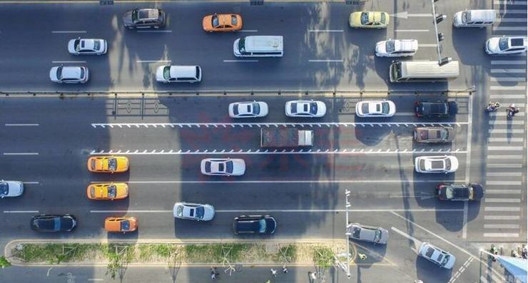 为啥郑州地铁没有四通八达,郑州地铁为何人这么多这么拥堵