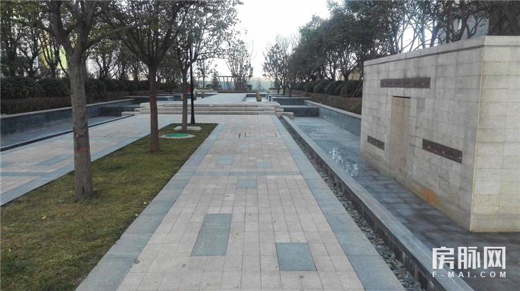 教育小区二手房买房,悦美国际和万科城润园哪个好