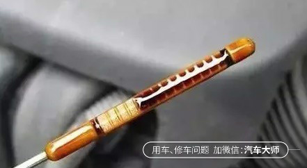 刚换的机油显示油压过低,发动机机油压力过低仪表怎么显示