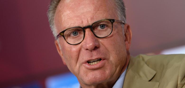 鲁梅尼格拜仁赫内斯,鲁梅尼格和赫内斯实况足球长得像