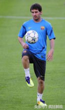 足球颠球多少个及格,小学生足球颠球教学