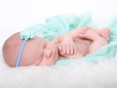 刚出生15天宝宝一天大便几次正常,刚出生宝宝大便一天几次正常