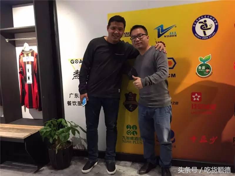 最火的足球主题餐厅,足球主题餐吧