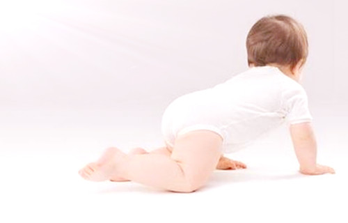 宝宝跌打淤青不消除,宝宝摔倒淤血需要处理吗