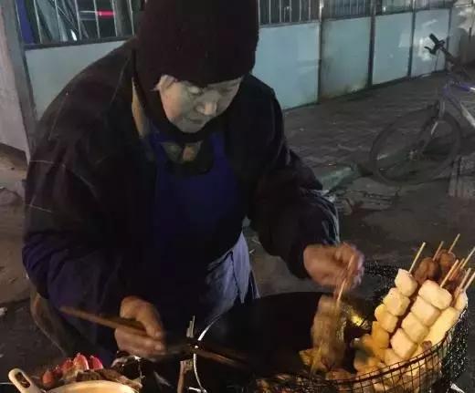 人均10块吃喝玩乐,人均10块钱的食物