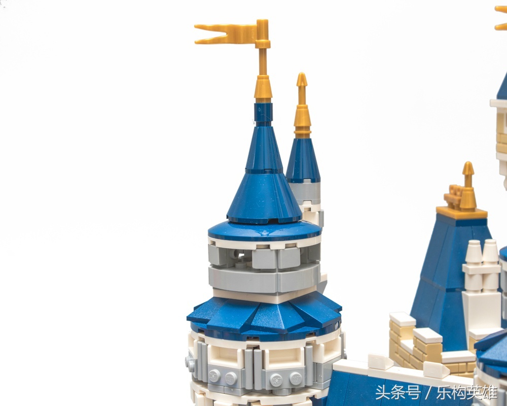迪士尼乐高城堡对比,乐高新旧迪士尼城堡推荐