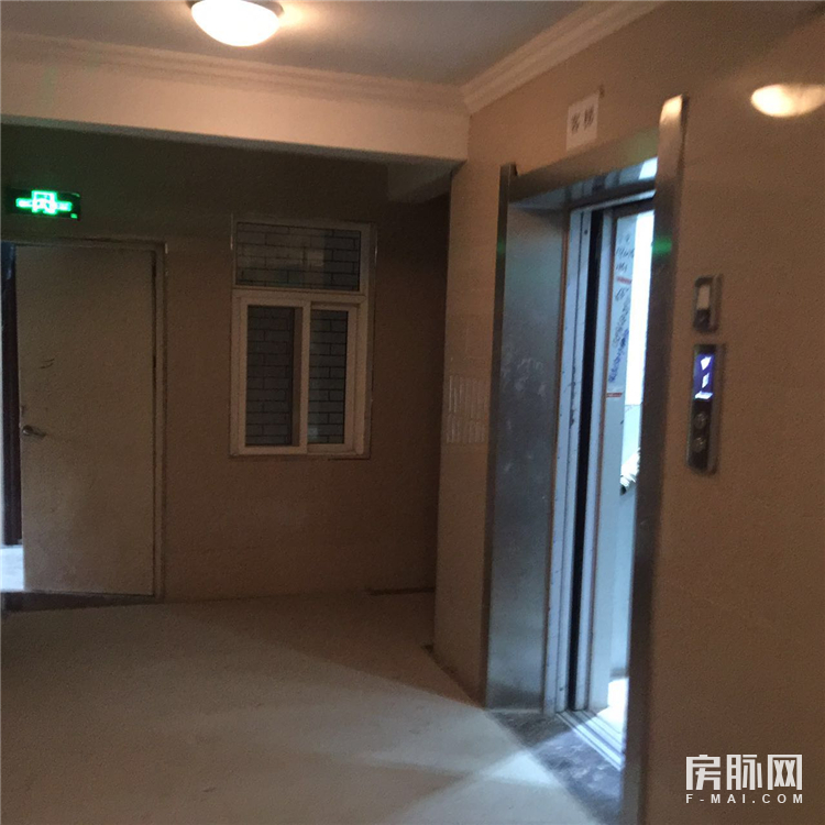 城西刚需盘春晓华苑,千米内医院、公园、学校一应俱全!