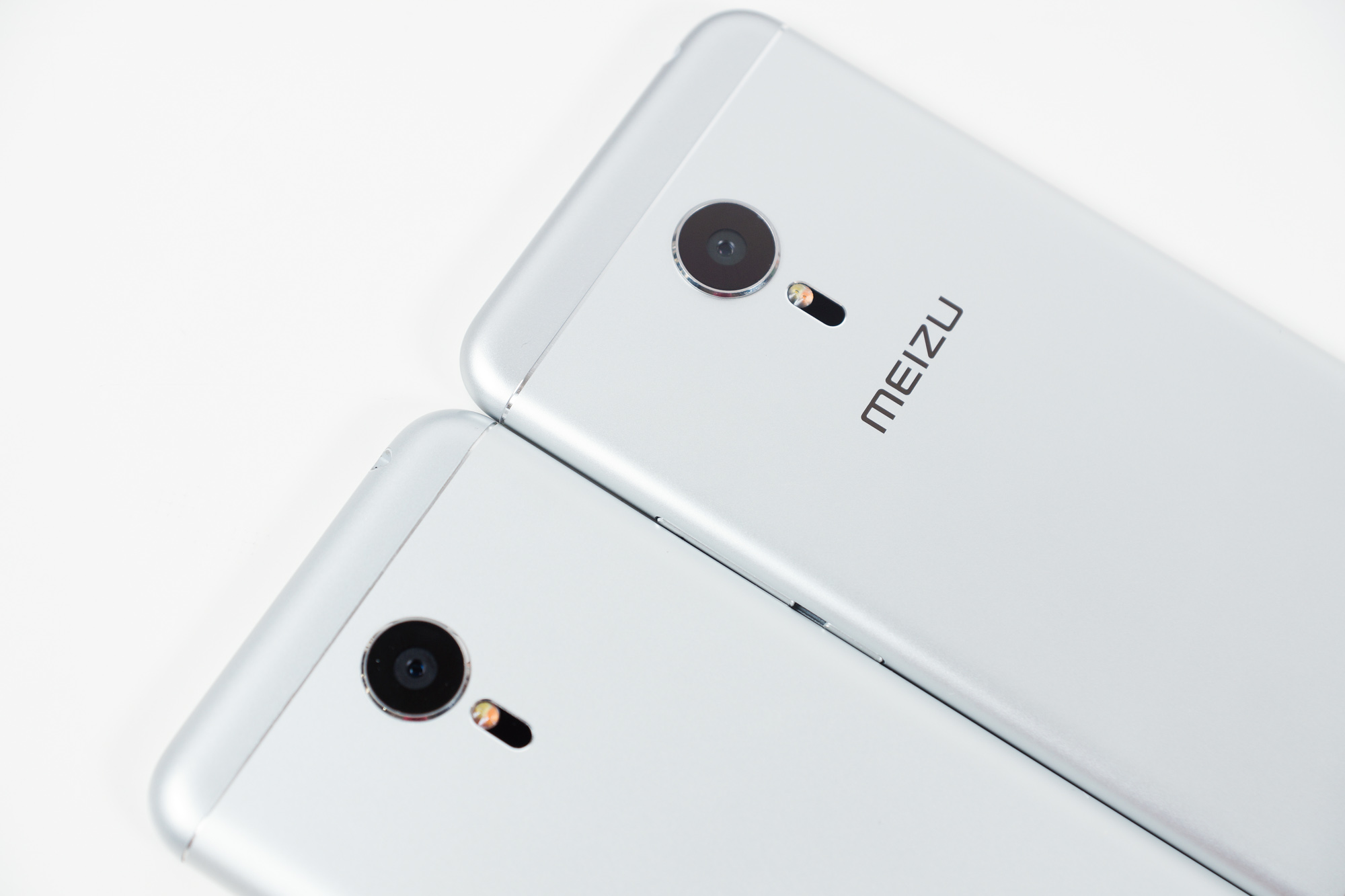 千元价格就能买旗舰机,千元机的手机能买吗