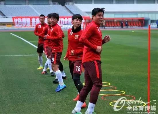 上港球员王燊超最新消息,上海上港球员卡瓦略