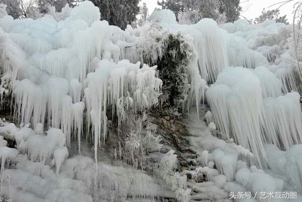 唐县香山冰瀑图片,唐县冰瀑节