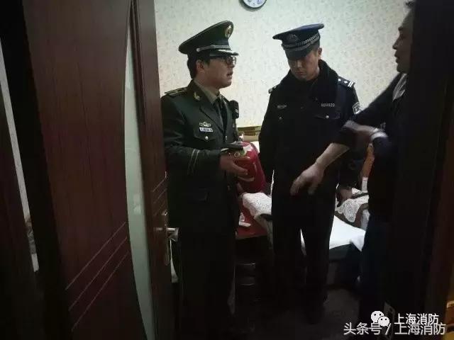 突击夜查公共场所消防安全,开展公众聚集场所消防安全检查