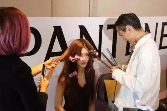 美妆品牌直播怎么玩,美妆品牌直播如何运营的呢