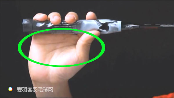 熊国宝羽毛球正确挥拍动作,羽毛球反手鞭打慢动作熊国宝