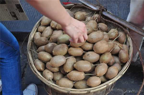 恩施凤凰古城网红小吃,长沙的小吃和凤凰古城一样不