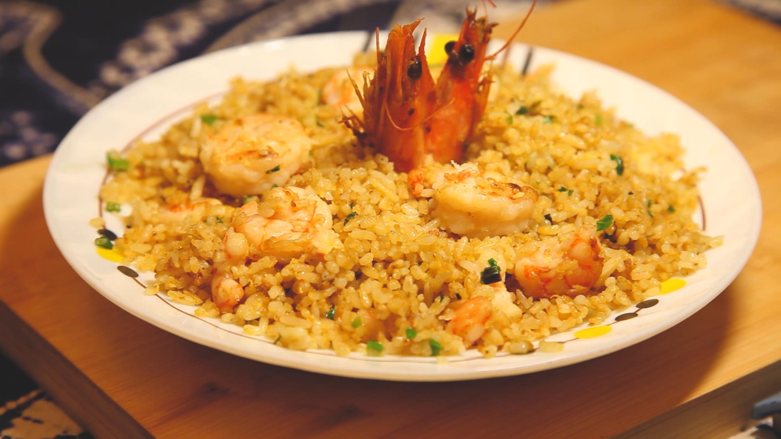 家常黄金蛋炒饭色泽金黄一学就会,黄金炒饭最简单的方法