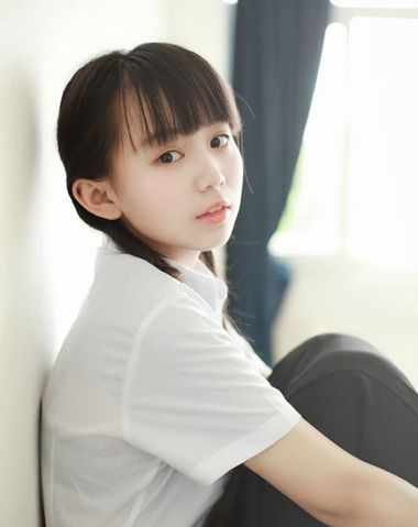 减龄锁骨发可扎可散的发型图片,扎发比披发好看适合什么发型