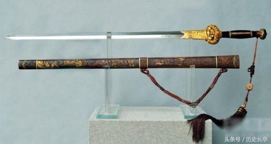 孙殿英的财宝放到今天值多少钱,孙殿英把慈禧的财宝都整哪去了