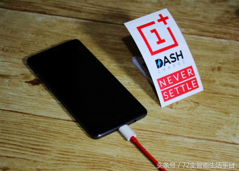 一加3T和oppo、vivo差多少？跑分排名第一没毛病！