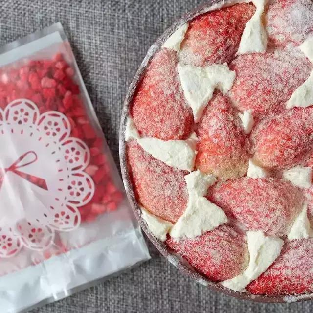 今天下午4点的时候，我打开了我的零食小金库