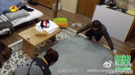 何炅否认结婚！在节目中他说