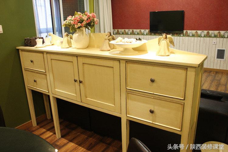 135平方四房二厅二卫阳台,小户型135阳台客厅一体