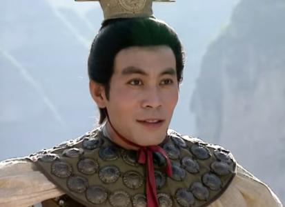 最经典的吕布，曾给孙俪当配角，演《亮剑》再走红，一家都是演员