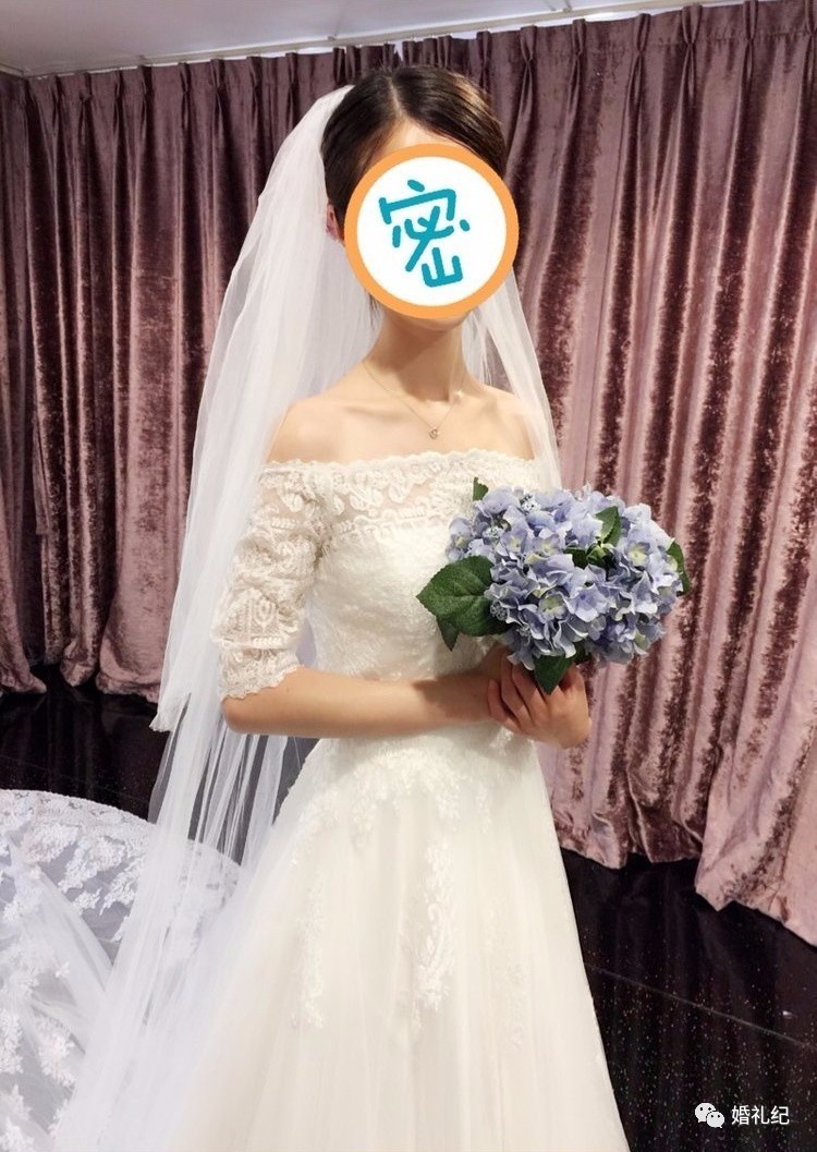 太瘦婚纱撑不起来?她们试完10家店,发现这3个款式最遮骨头