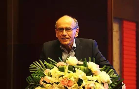 引进罗德里戈,引进拉莫斯