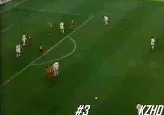 大力出奇迹把球踢爆了,大力出奇迹足球破门