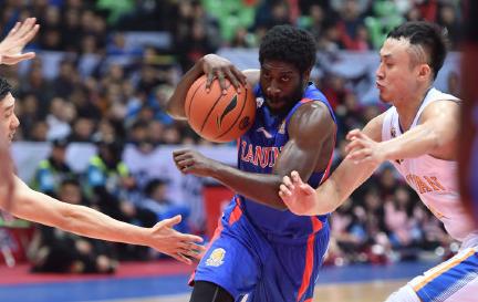 球迷一数据曝出内幕！四川主场哨再犯众怒！